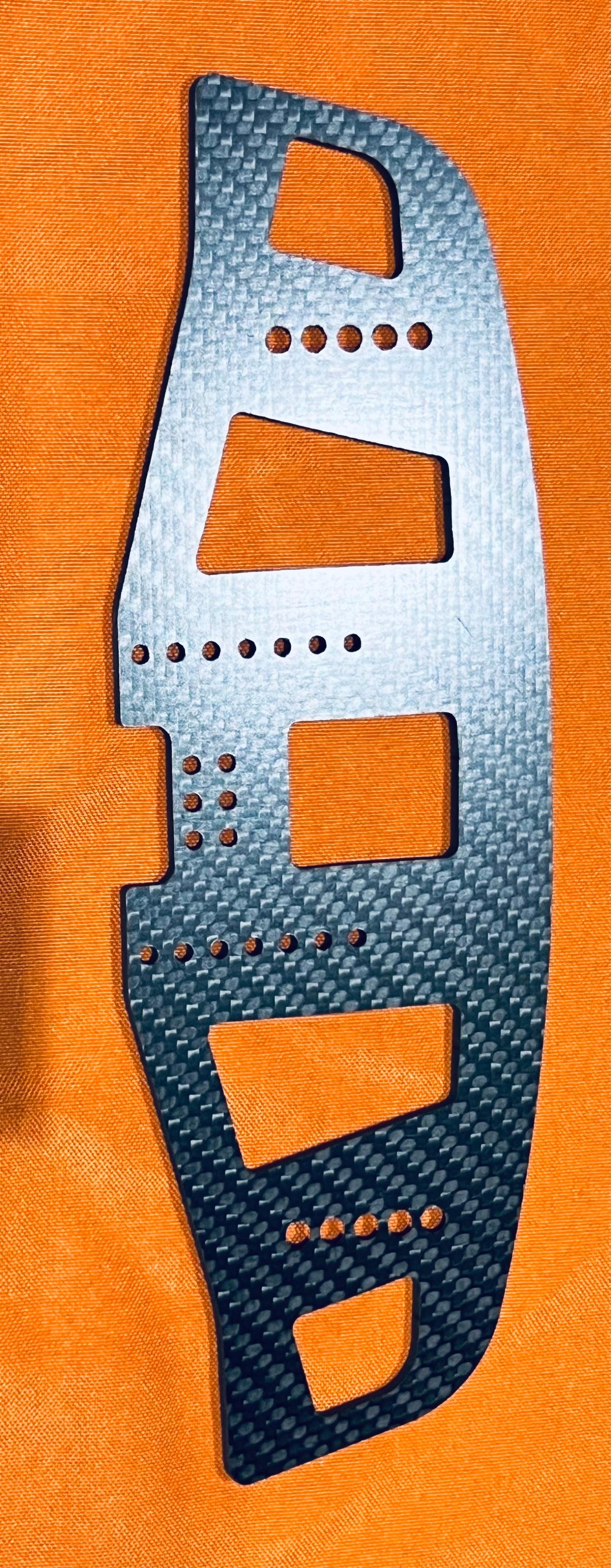 Whitledge Chassis CW-016 Bumper with Servo